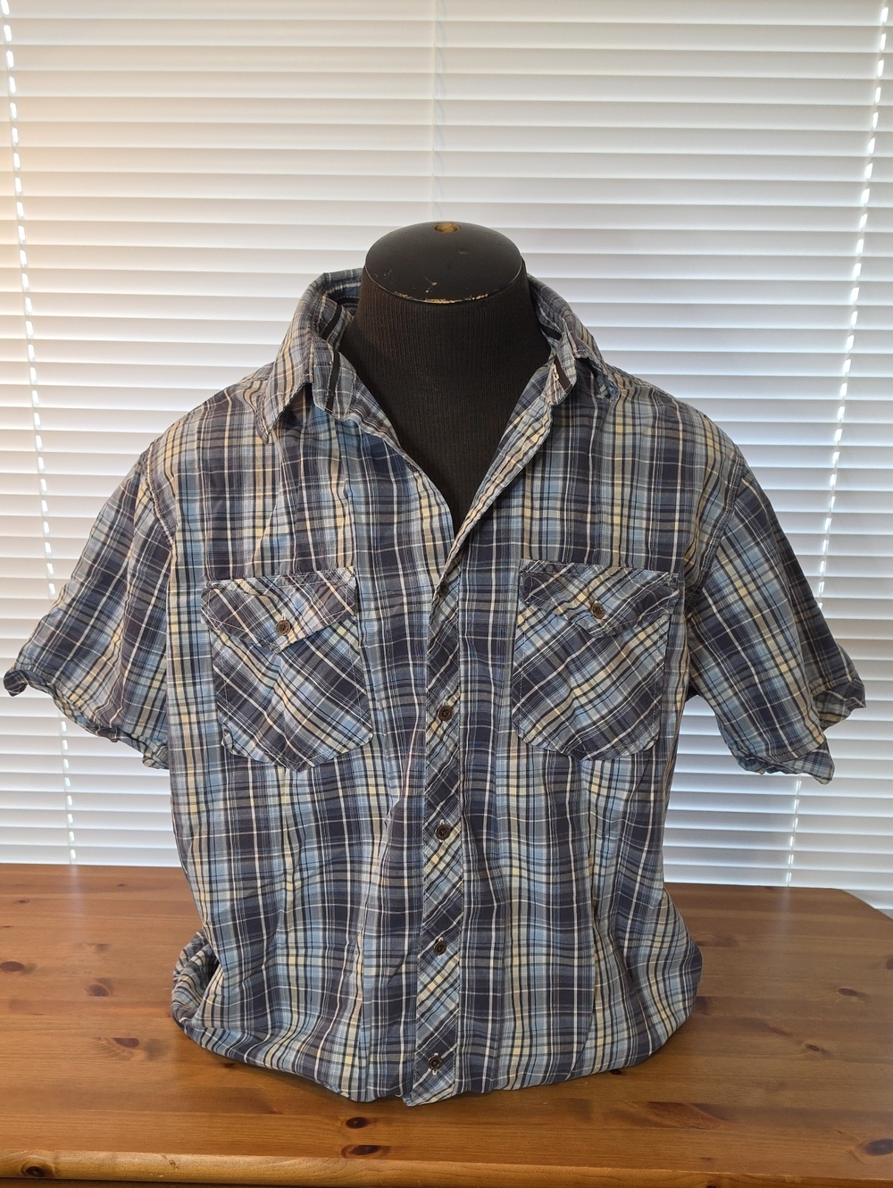 Kuhl Men's Short-Sleeve Blue Plaid Suncel Button-Down Shirt - Picture 1 of 5